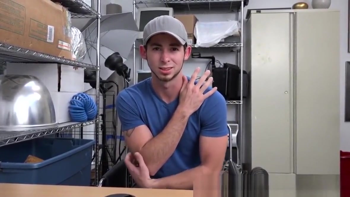 Skinny white homo drilled by BBC for some cash in POV