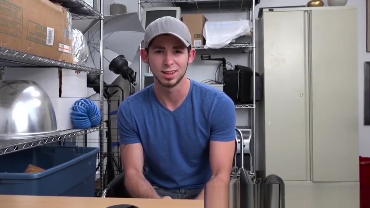 Skinny white homo drilled by BBC for some cash in POV