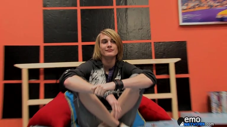 Preston Loves To Show Off His Wanking Technique - Preston Andrews