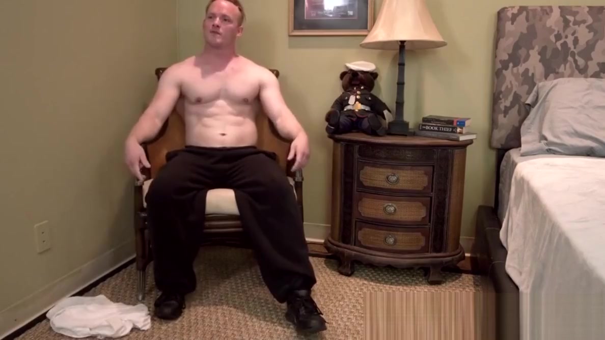 Beefy homosexual intensely stroking his military grade cock