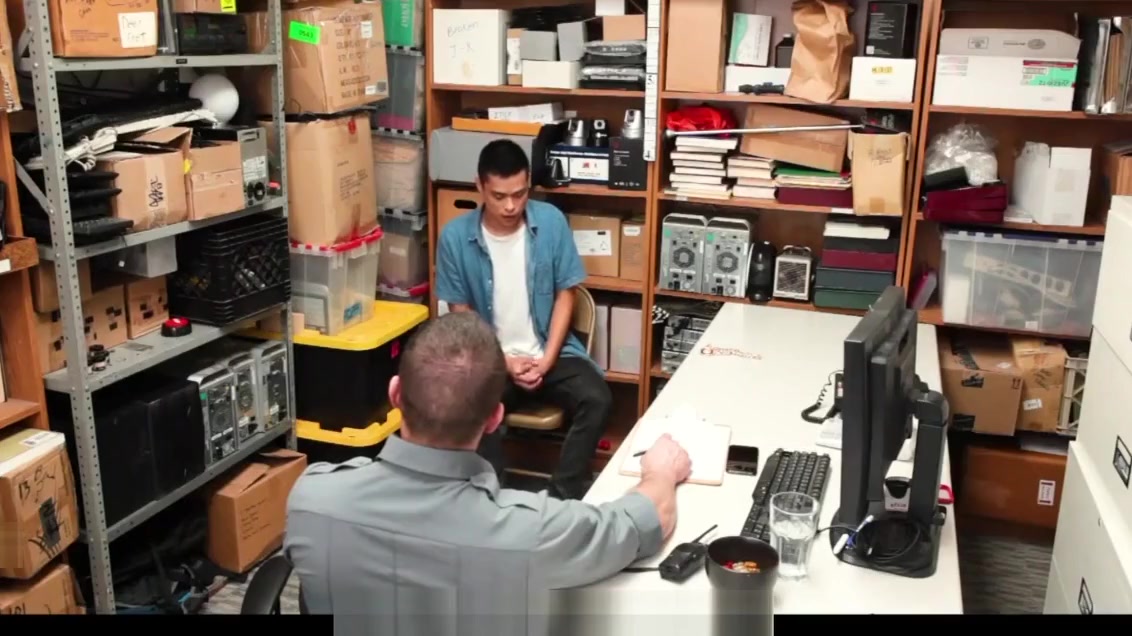 YoungPerps - Muscle guard takes a shoplifters virginity