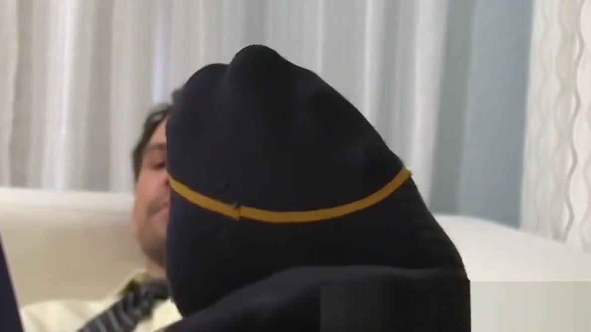 Hunky gentleman Jet massages his own sexy feet