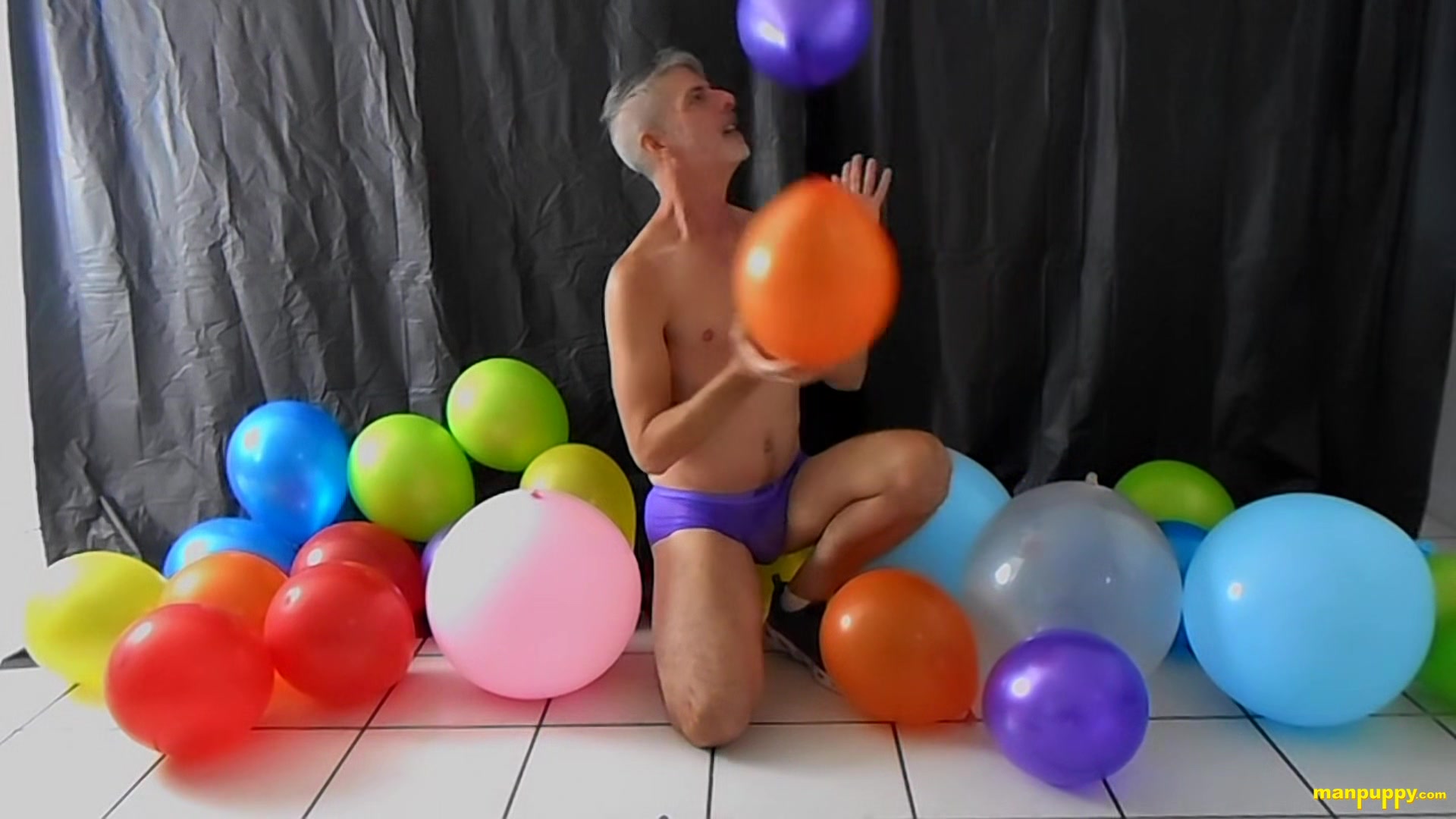Balloon play with horny gay DILF Richard Lennox