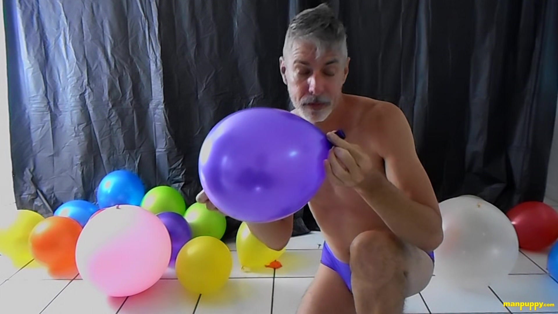 Balloon play with horny gay DILF Richard Lennox