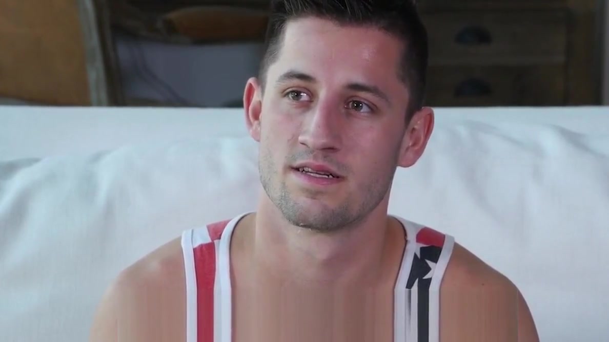GayCastings Casting agent fucks tight booty Alex Gray