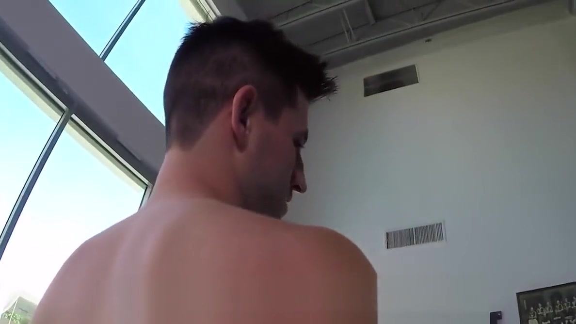 GayCastings Casting agent fucks tight booty Alex Gray