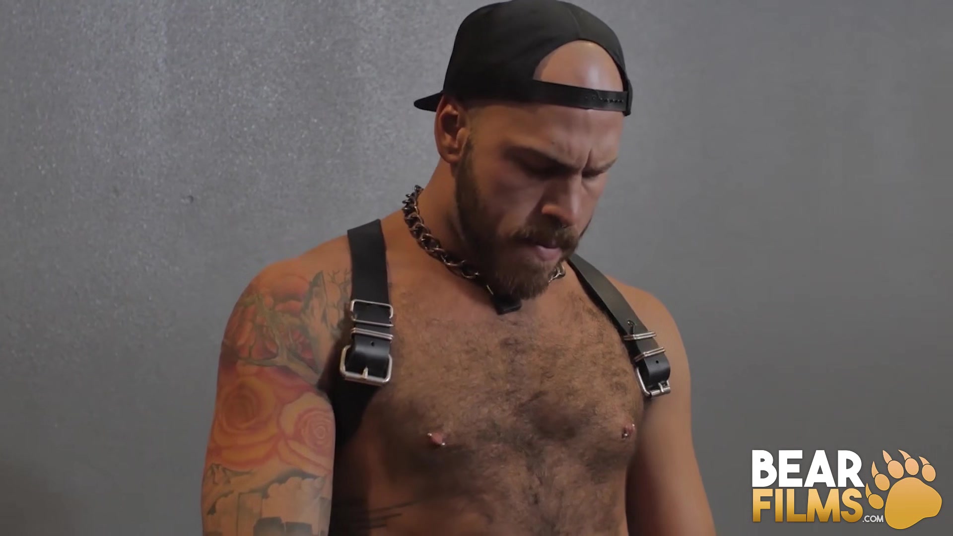 BEARFILMS Hairy Hunk Parker Logan Barebacks Sebastian Sax