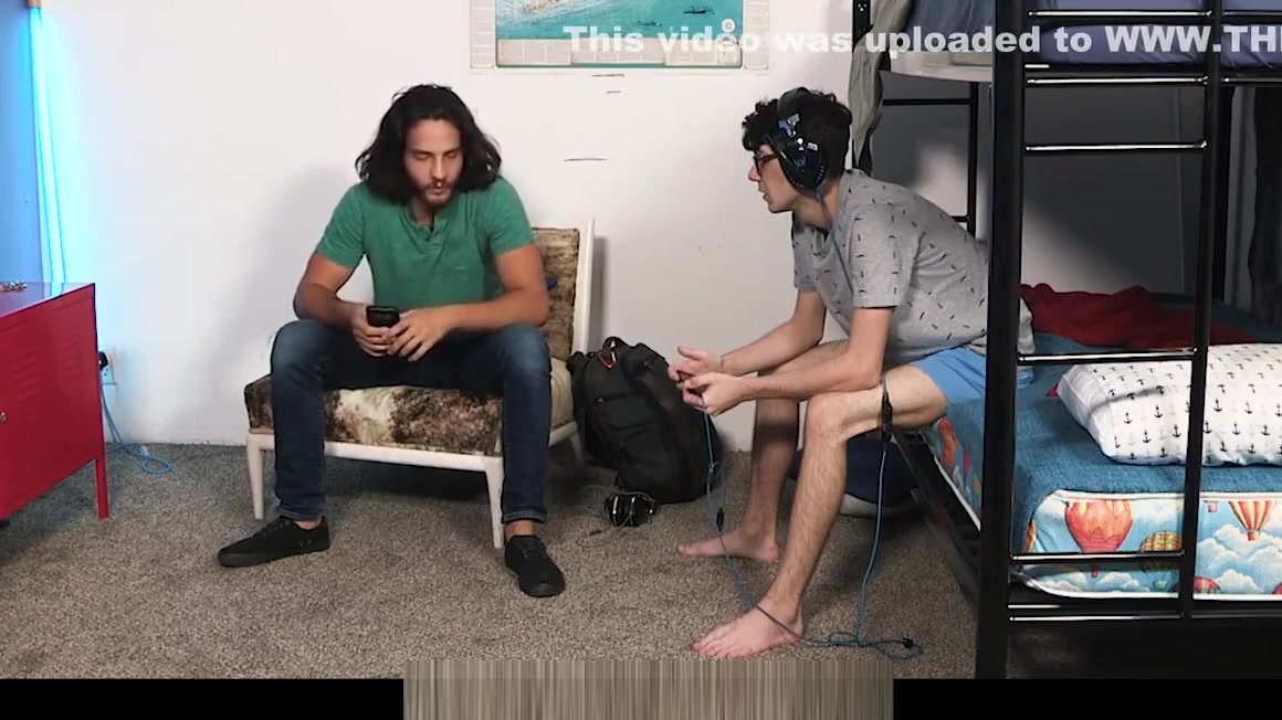 FamilyDick - Muscle Step daddy raw fucks his stepson and friend