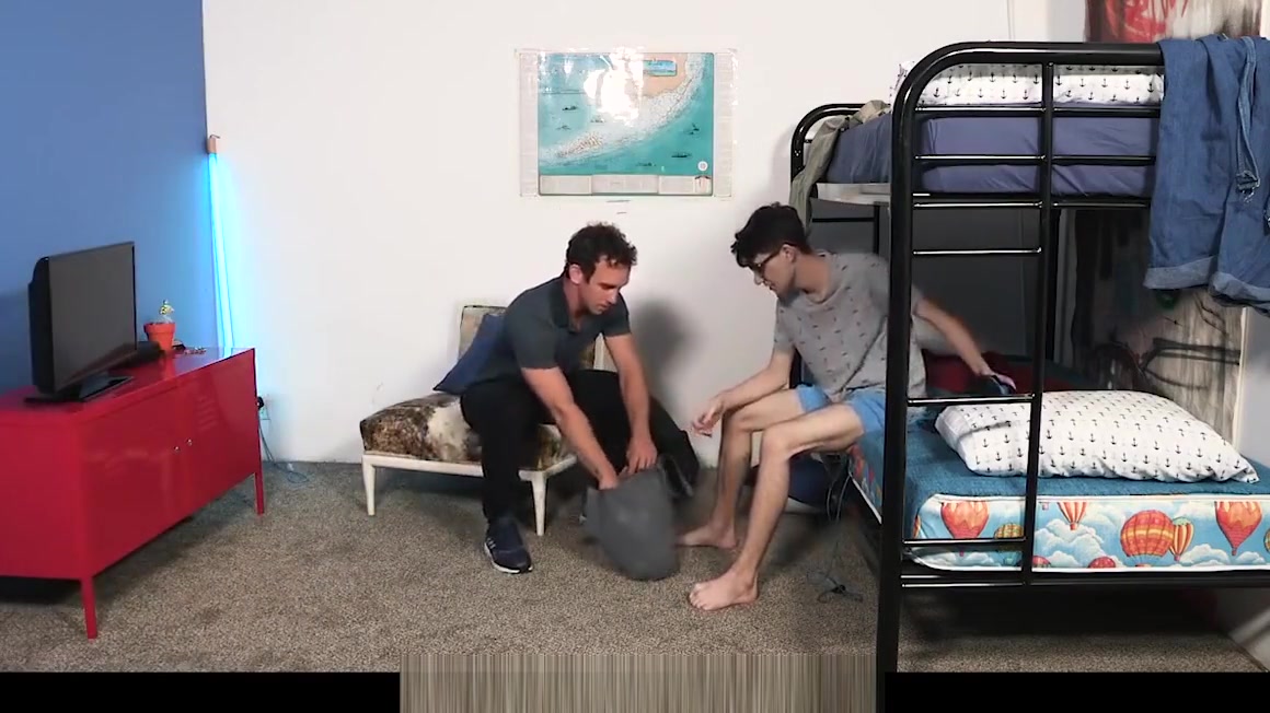 FamilyDick - Muscle Step daddy raw fucks his stepson and friend