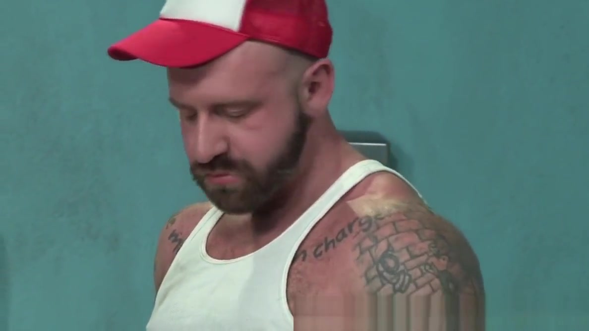 RagingStallion Big Dick Muscle Bear Fucks Hot Hairy Stranger