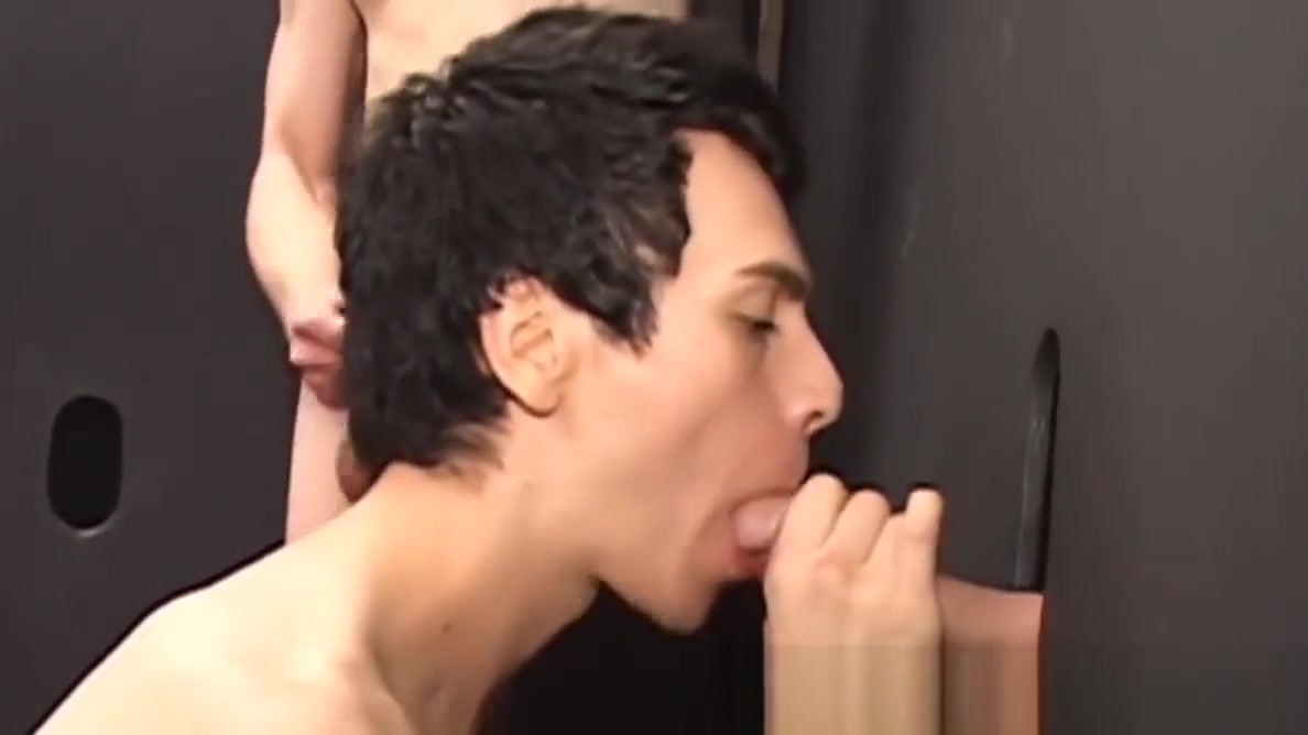 Gay foursome glory hole blow ends with spitroast facial