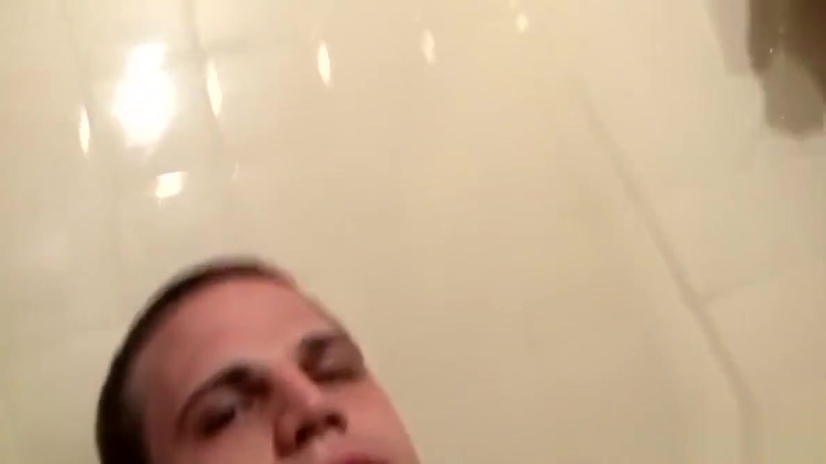 Freaky homo anal and facial in golden shower threeway