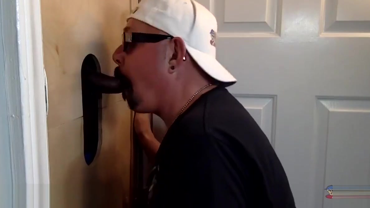 Chocolate Cock Serviced At The Gloryhole