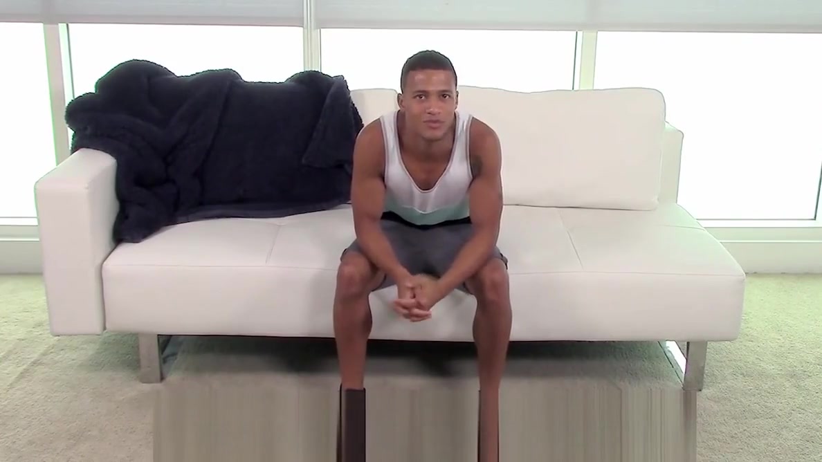 GayCastings Hunk Kevin Blaise fucked by casting agent