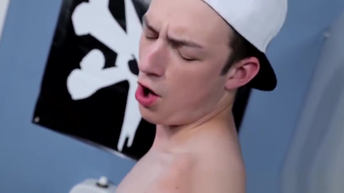 Gloryhole twink gets his ass pounded