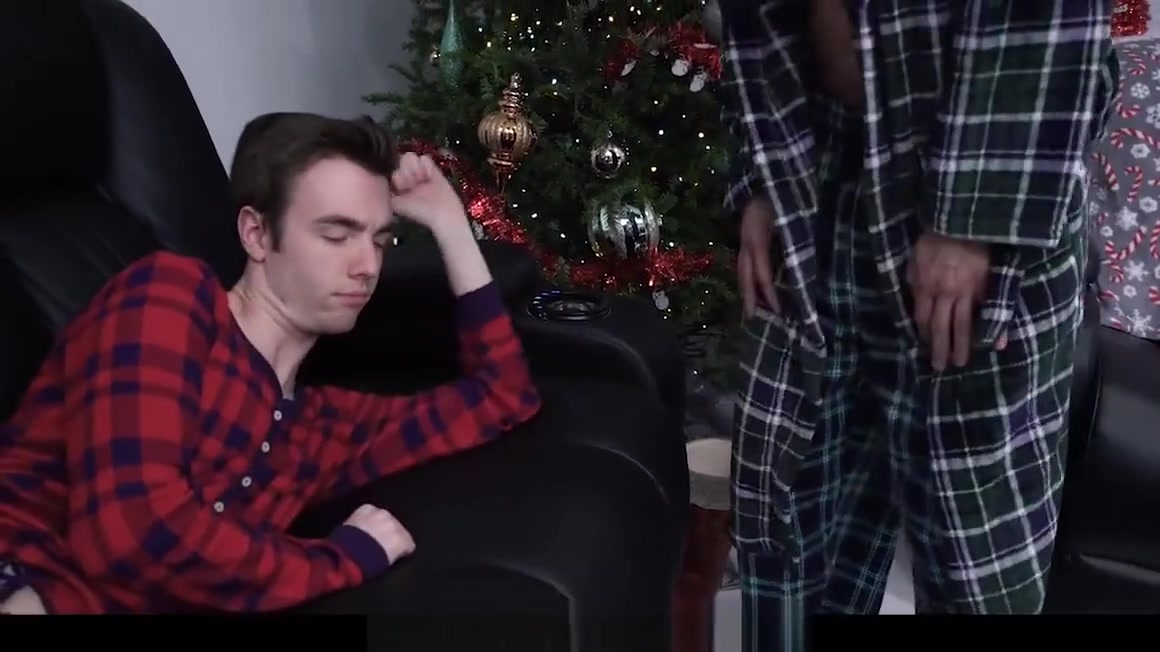 FamilyDick - Step daddy fucks his darling boy on Christmas Eve