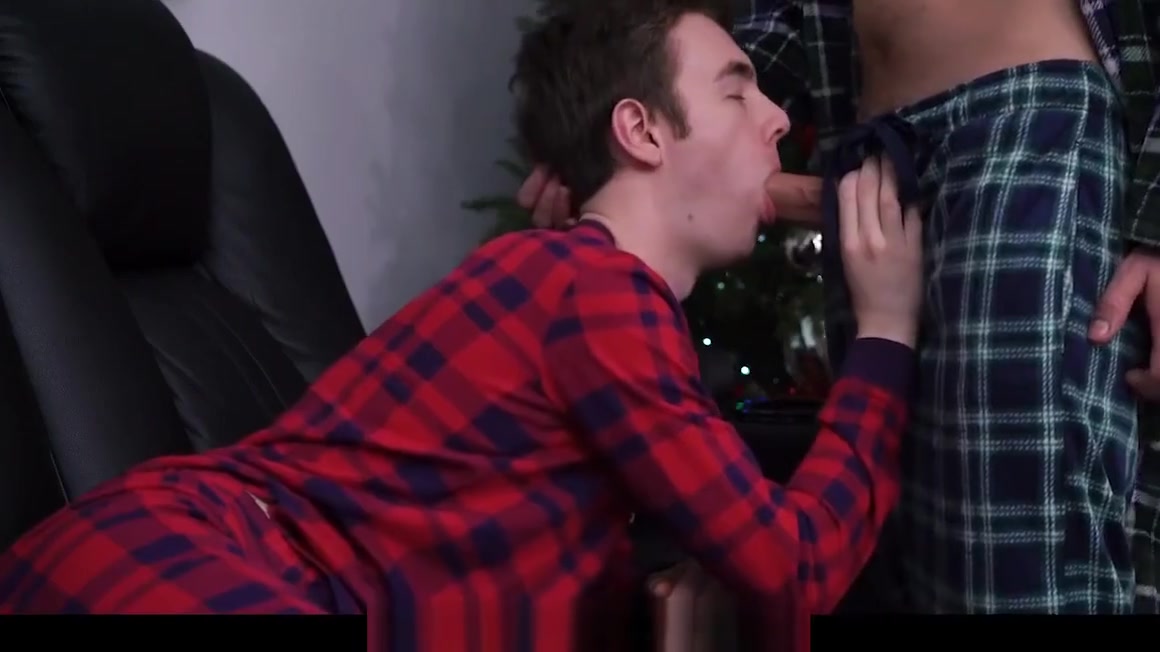 FamilyDick - Step daddy fucks his darling boy on Christmas Eve