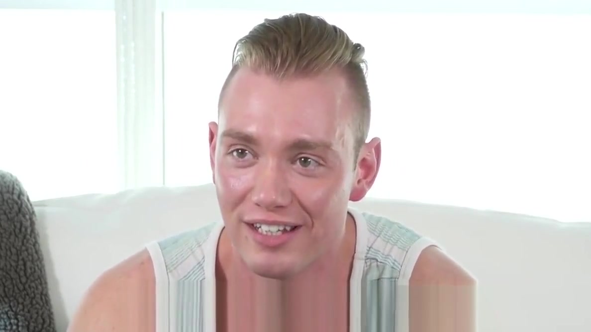 GayCastings Grayson Frost fuck and facial with casting agent