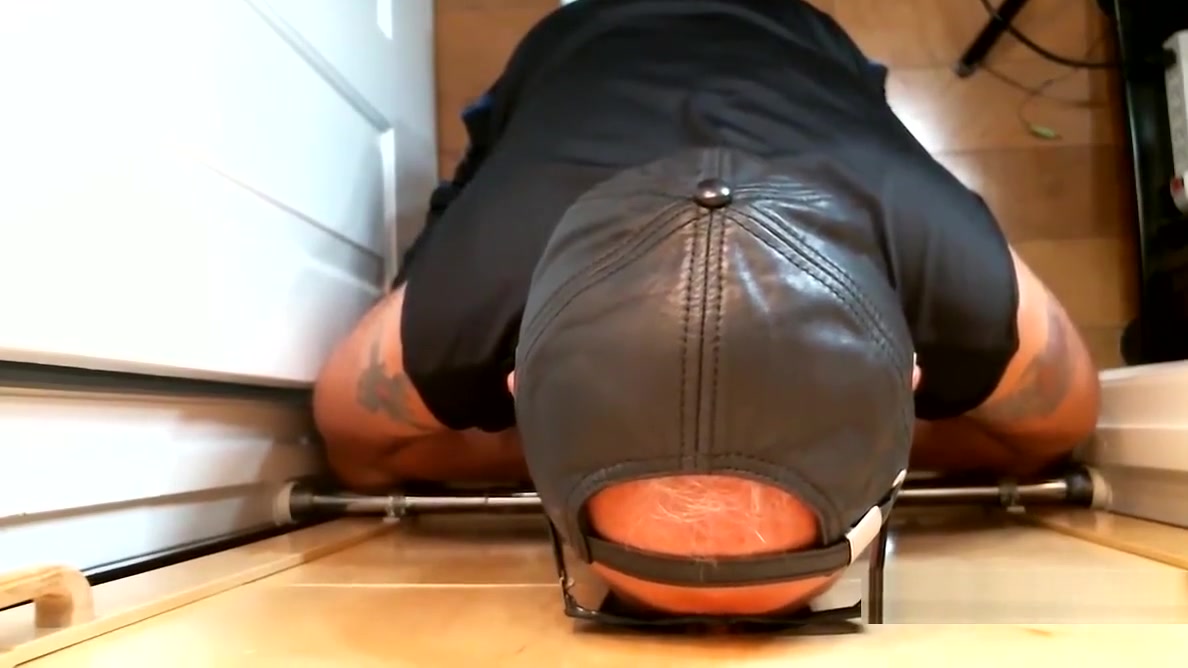 Amateur Reality Gloryhole Blow Job