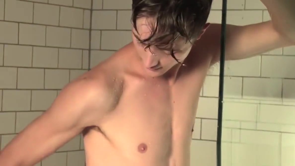 Two handsome twinks kiss and fuck hard in the shower