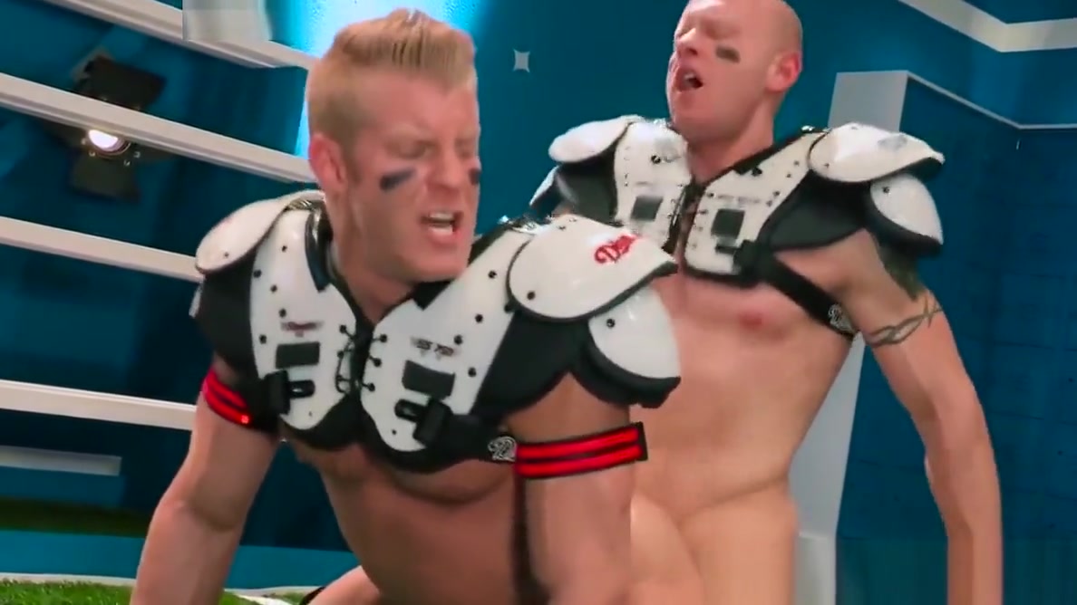 HotHouse Step daddy Analized On The Field By Muscle Football Jock