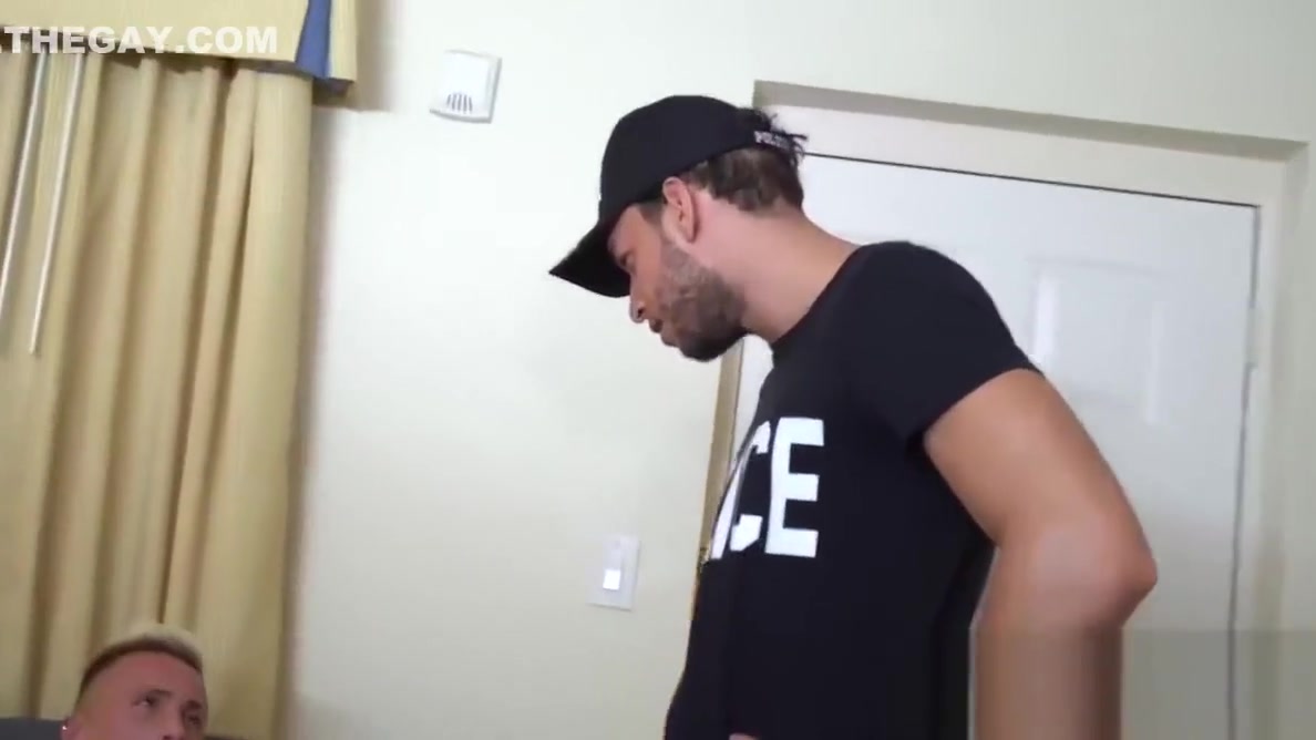 Deviant Brandon Blake strikes anal deal with gay officer