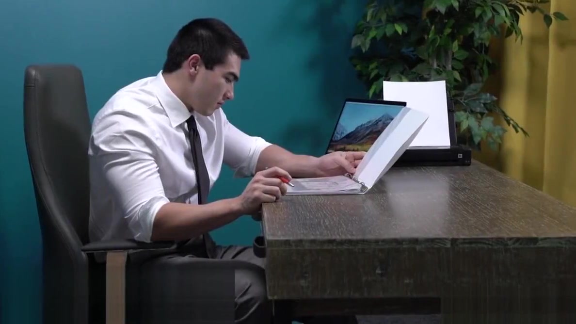 NextDoorBuddies Hunk Asian Boss Barebacks Employee At Work