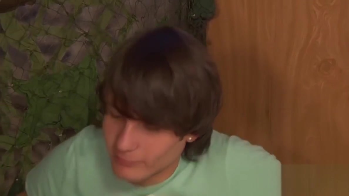 Army dude ass fucks a twink and makes him spray big load