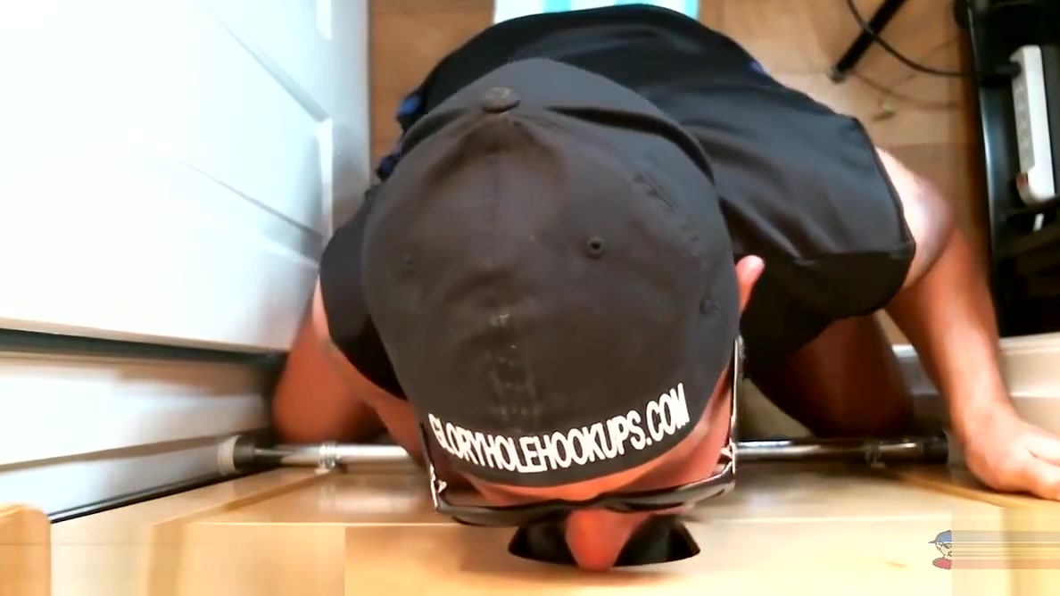 First Timer Sucked Off At The Gloryhole
