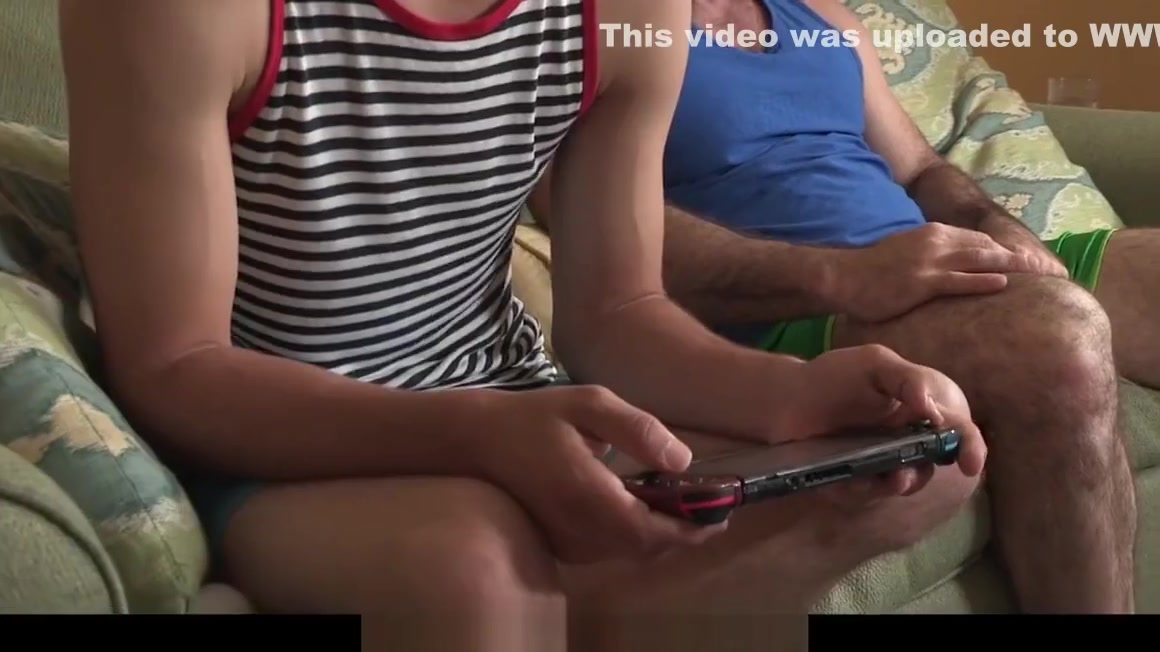 FamilyDick - Beefy Step daddy fucks his muscle stepson