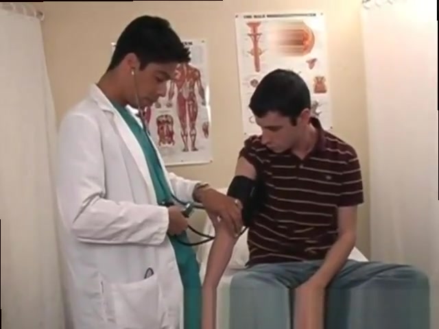 Hoy young guys get examined by gay doctors I embarked to masturbate off