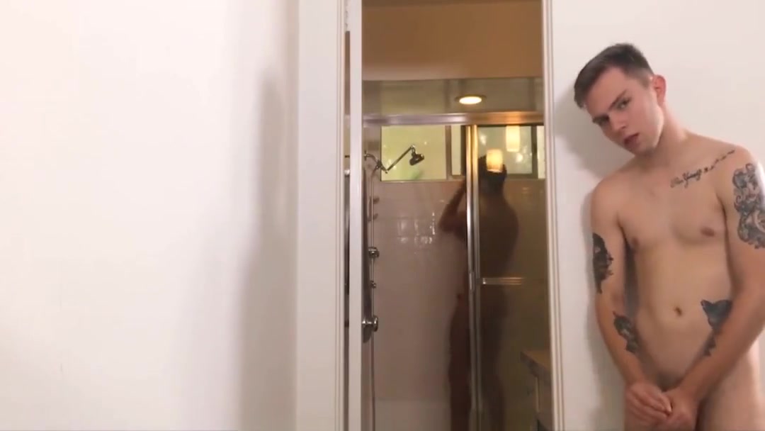 Blonde Twink Stepson Caught Jerkin Off To Stepdad In Shower