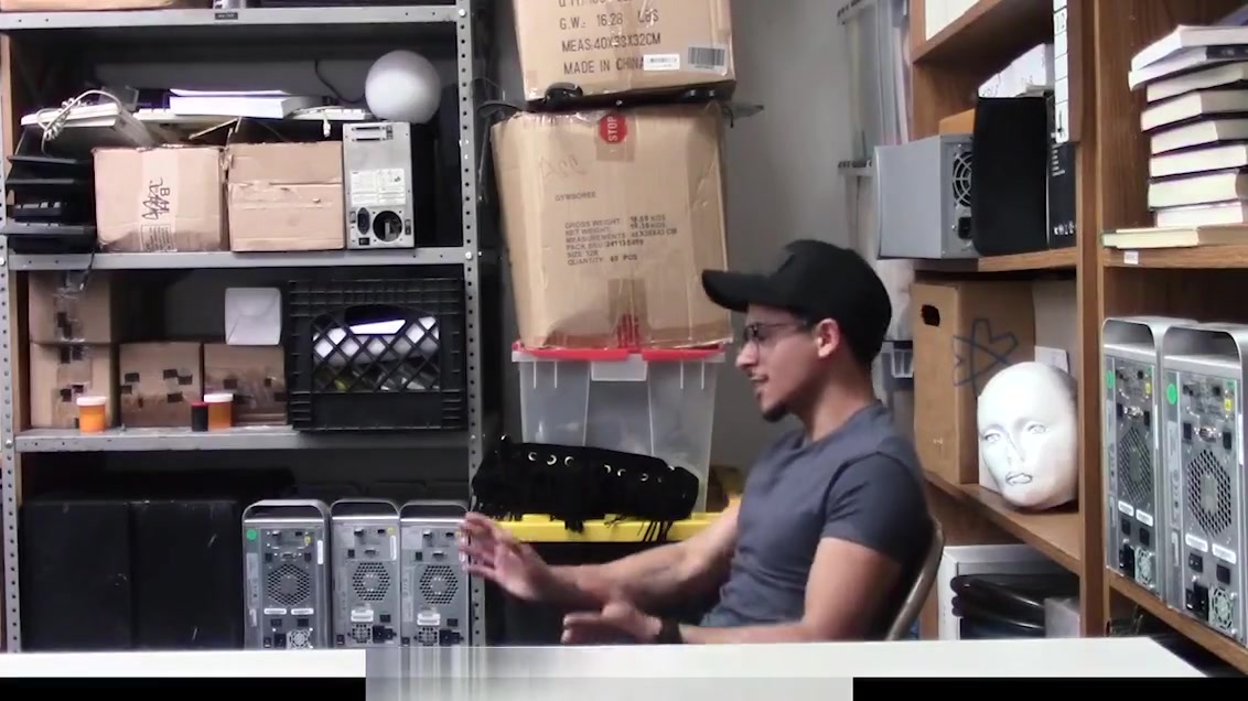 YoungPerps - Security Guard Fucks Armond Rizzo