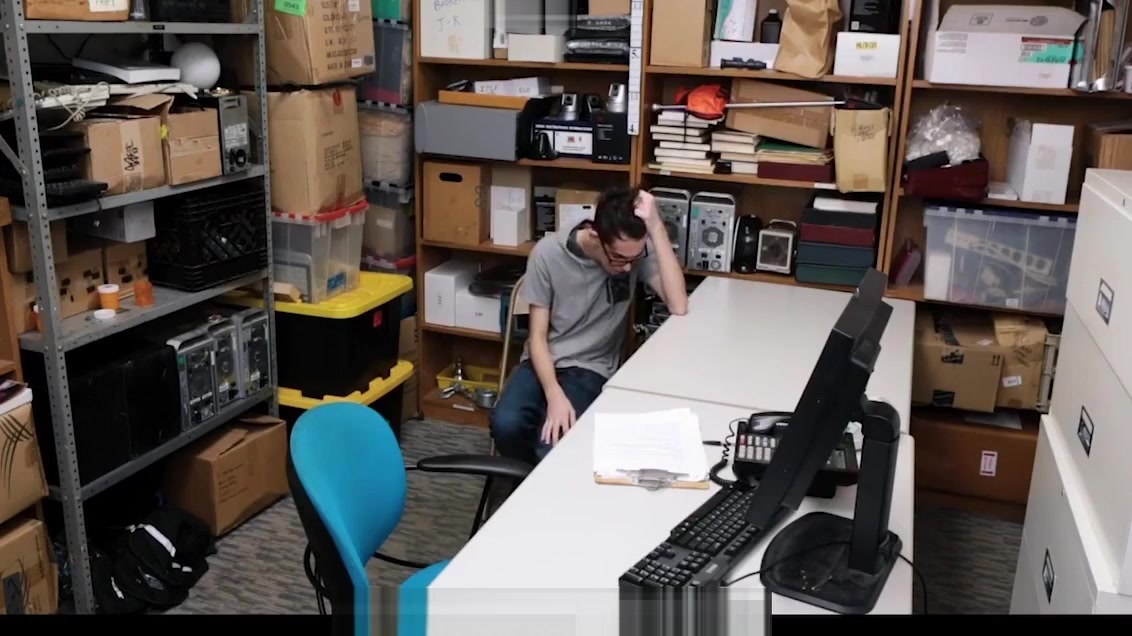 YoungPerps - Nerdy Twink Railed Out By A Security Guard