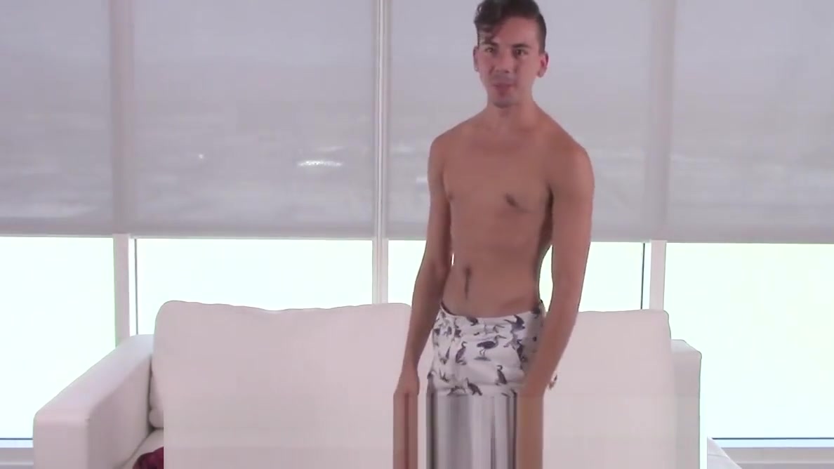GayCastings Newcomer fucks by casting agent