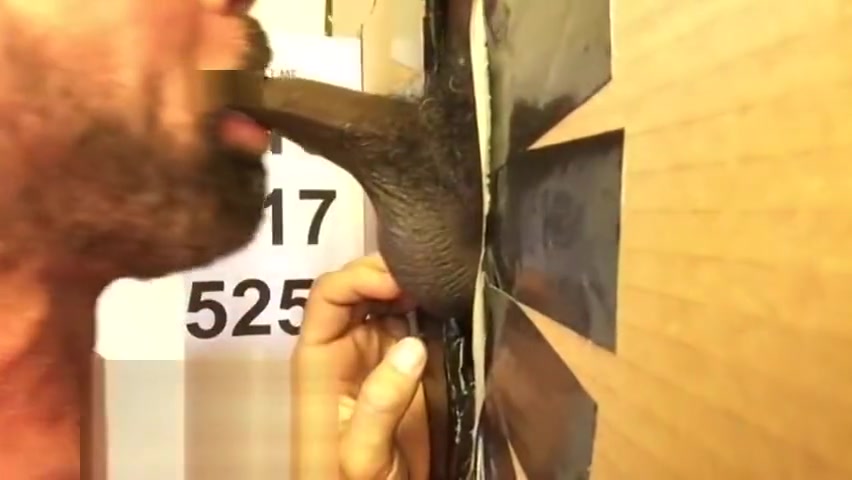 2 BBC Take Turns At Gloryholes In Philadelphia
