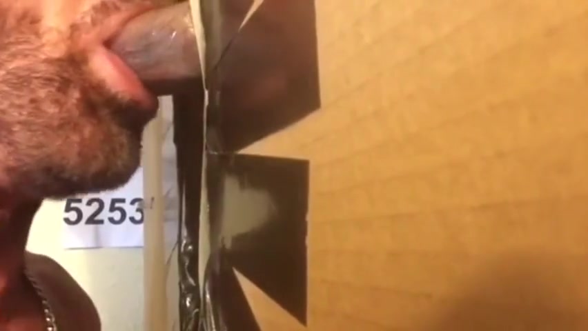 3 BBC Take Turns at Gloryhole in Philadelphia