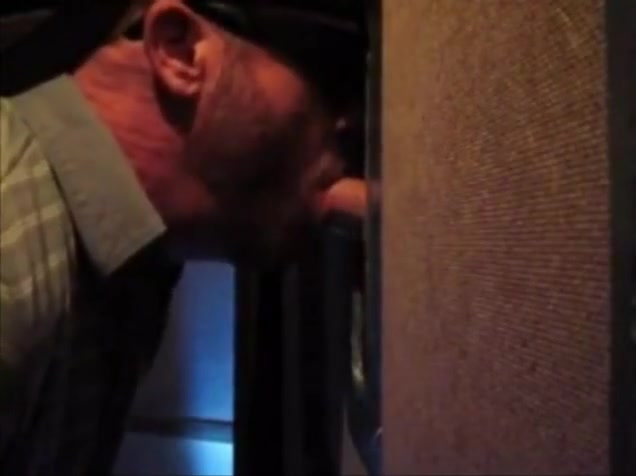 Gloryhole sucking