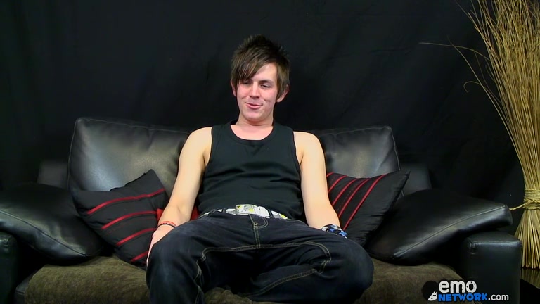 Zackarry Delivers The Juice In His Debut Wank - Zackarry Starr