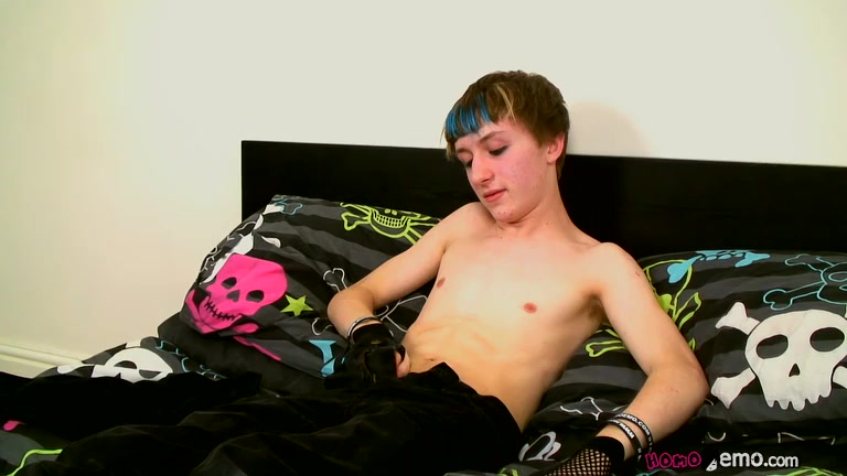 Emo Teen Dick With Wanking Boy Blayde - Blayde O'neil Wanks
