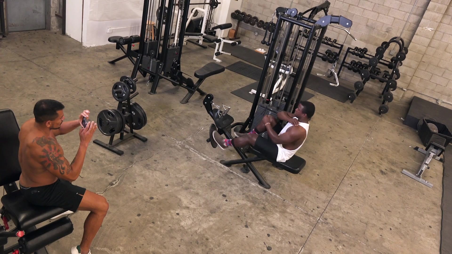Dudes In Public 38 : Gym