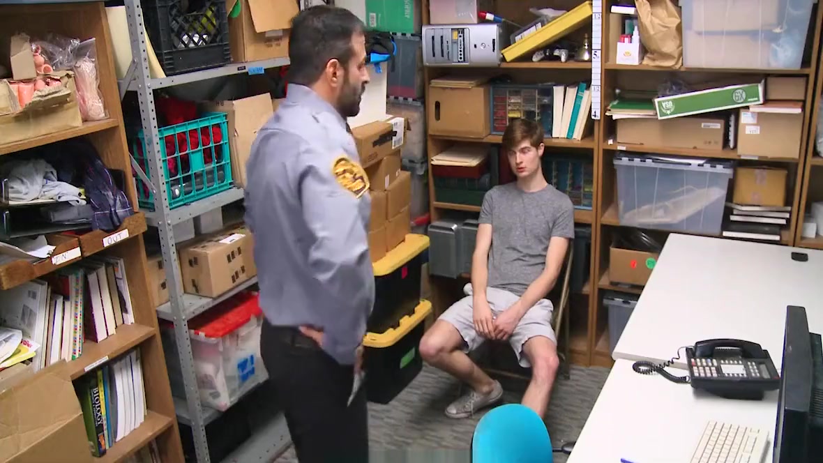 YoungPerps - Bearded Step daddy mall cop fucks straight boy shoplifter hard