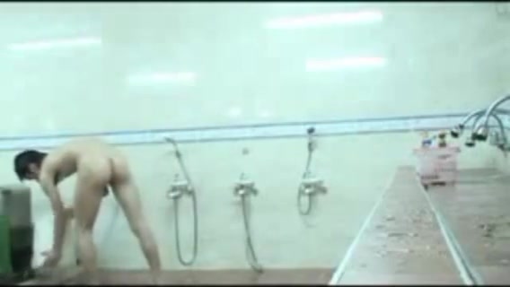 Japanese public shower 4