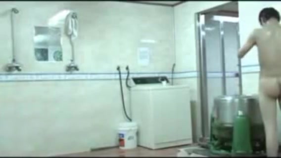 Japanese public shower 4