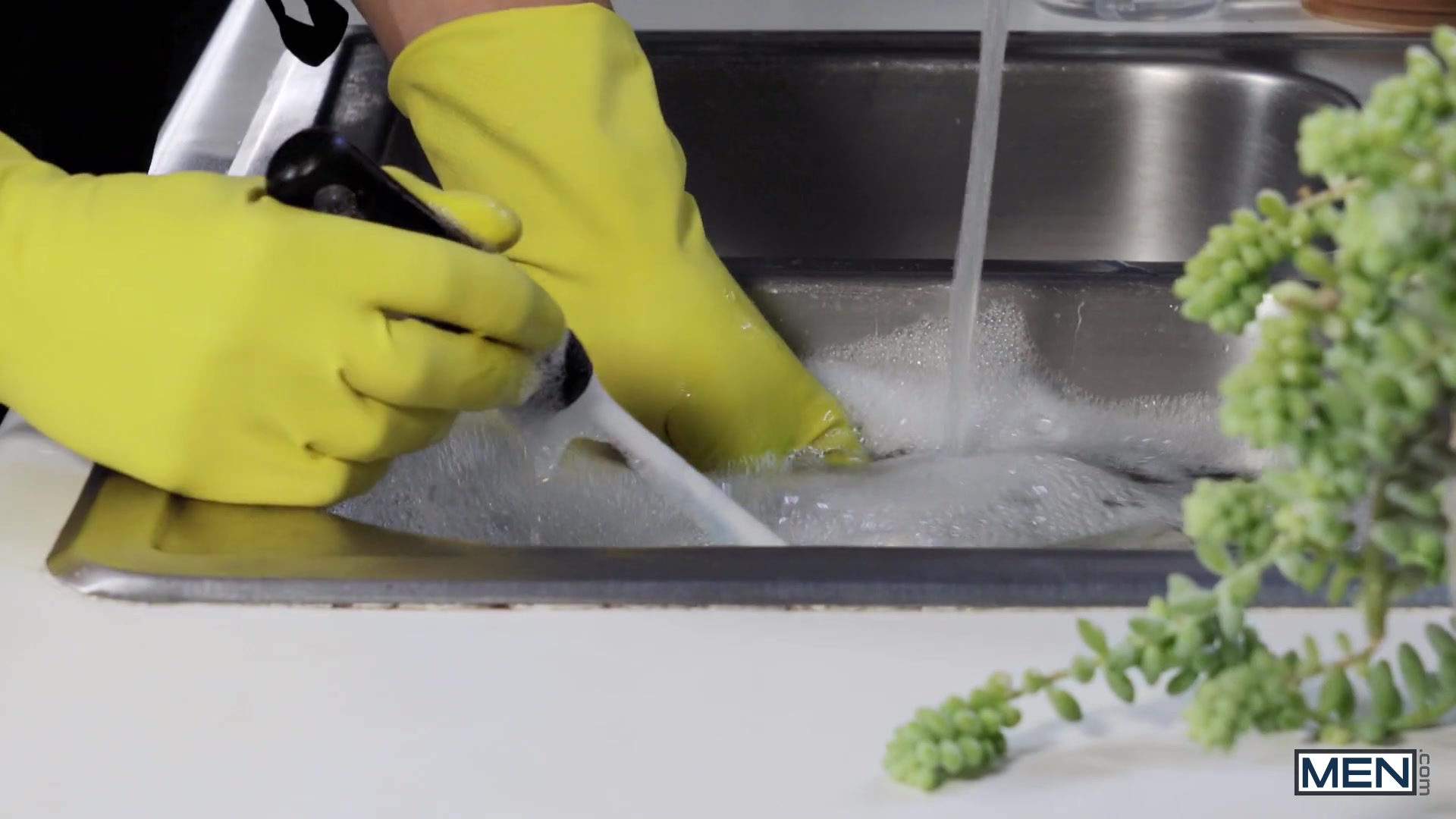 Dicking The Dishwasher