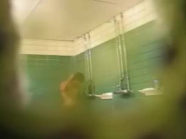 Hungarian gang shower 2