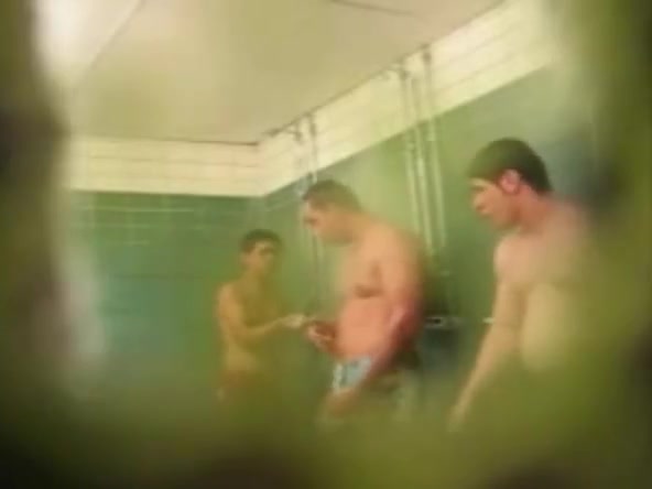 Hungarian gang shower 2