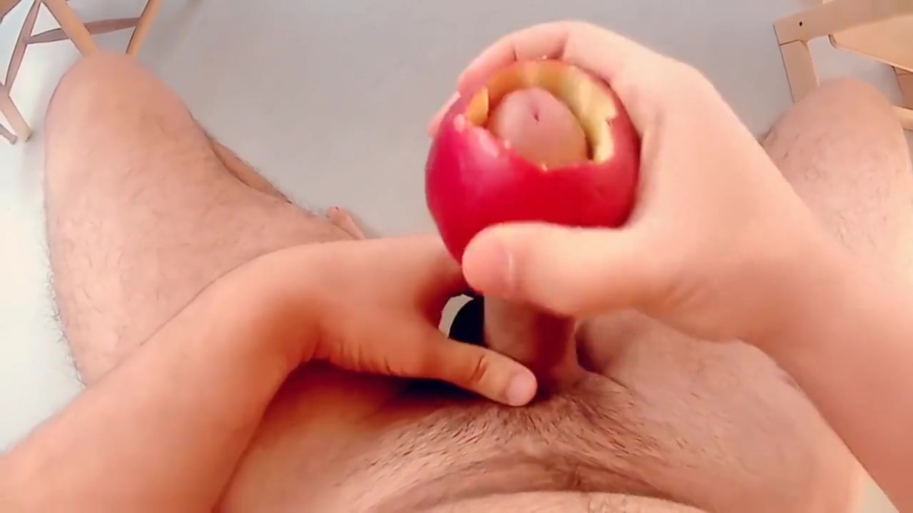 Juicy fruit fuck: an apple a day keeps the doctor away