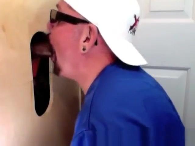Gloryhole Lunch Time Feeding By 2 Guys
