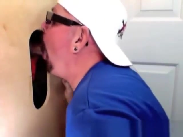 Gloryhole Lunch Time Feeding By 2 Guys